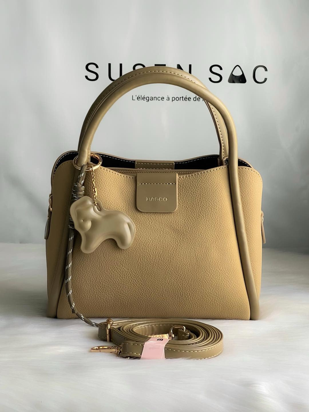 Sac à main BAGCO – Élégance douce et pratique