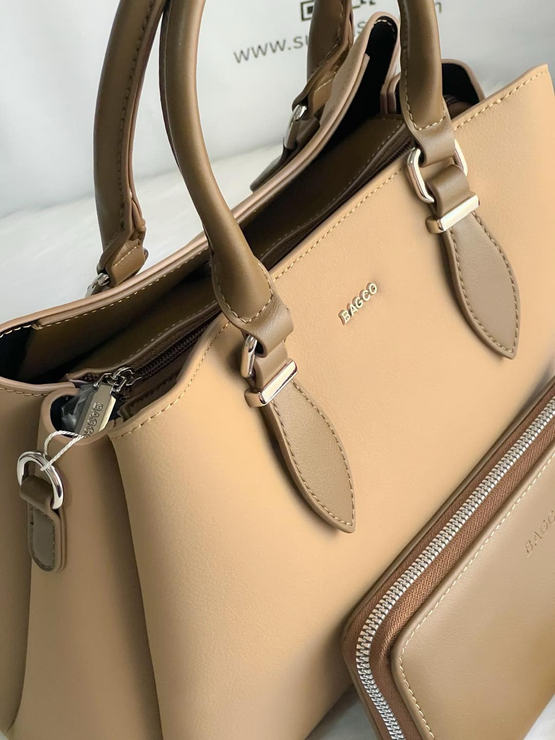 Sac à main femme Bagco – Élégance et praticit
