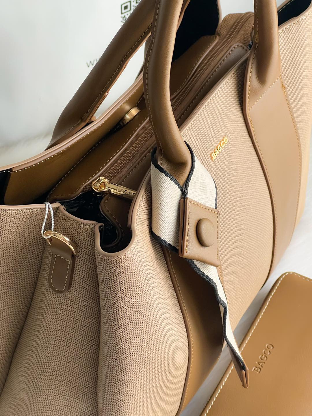 Sac BAGCO – Tote élégant en toile tissée et finitions cuir