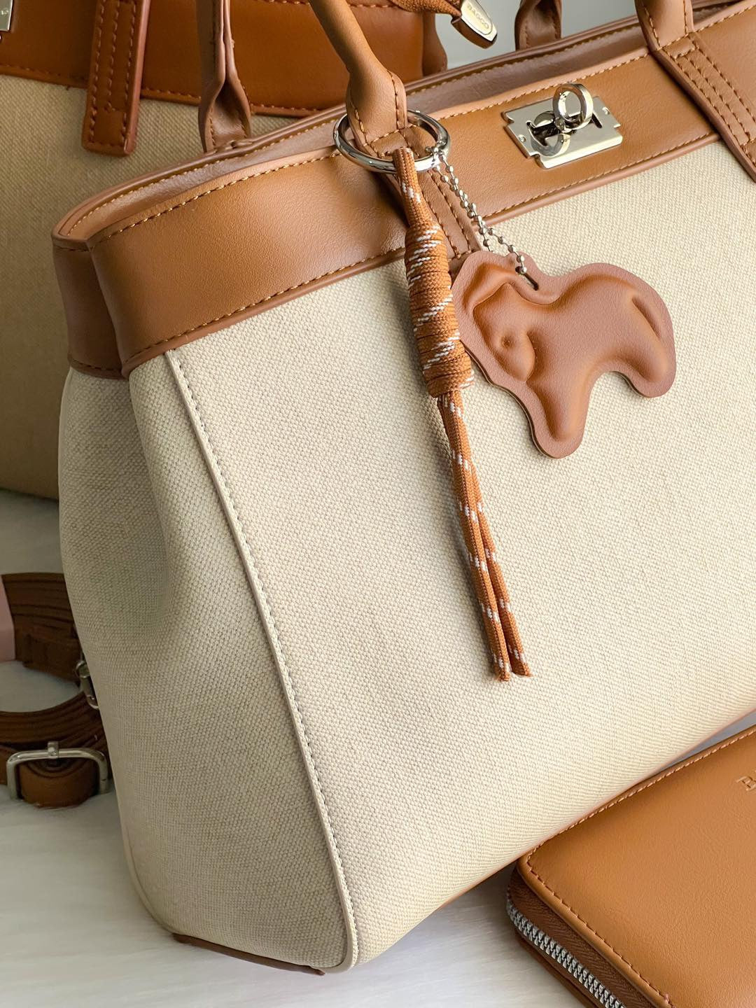 Sac à Main Élégance Structurée – BAGCO