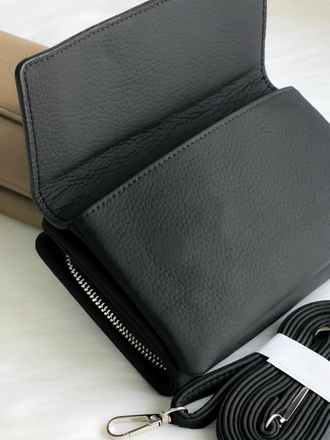 Chrisbella crossbody - Élégance et praticité réunies