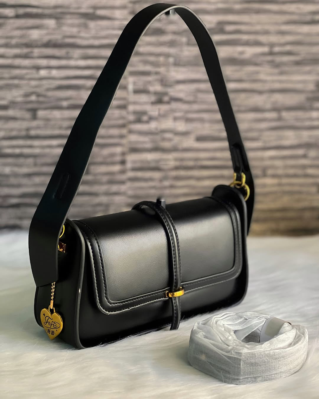 Petit sac à main – Élégance minimaliste