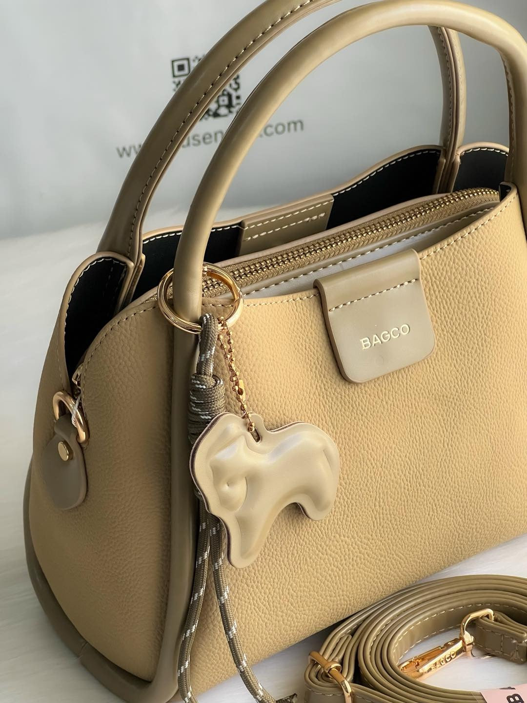 Sac à main BAGCO – Élégance douce et pratique