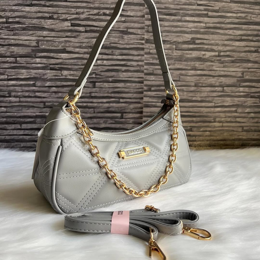 Nouveau modèle – BAGCO