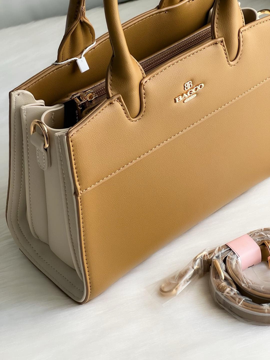 Sac à main BAGCO – Élégance structurée