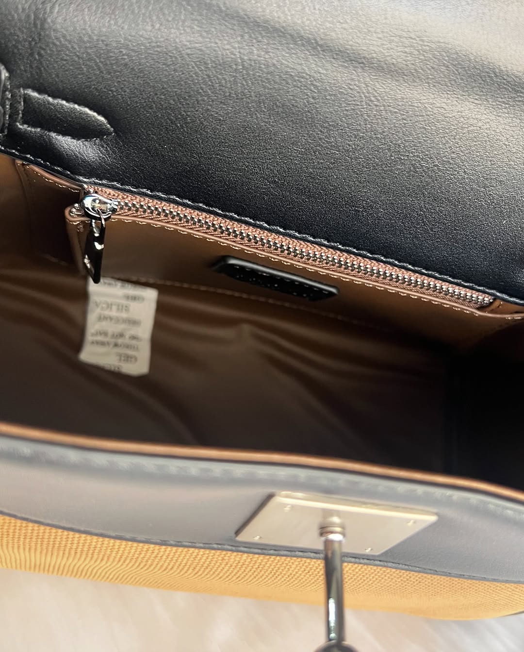 Petit sac à main – Élégance et praticité au quotidien