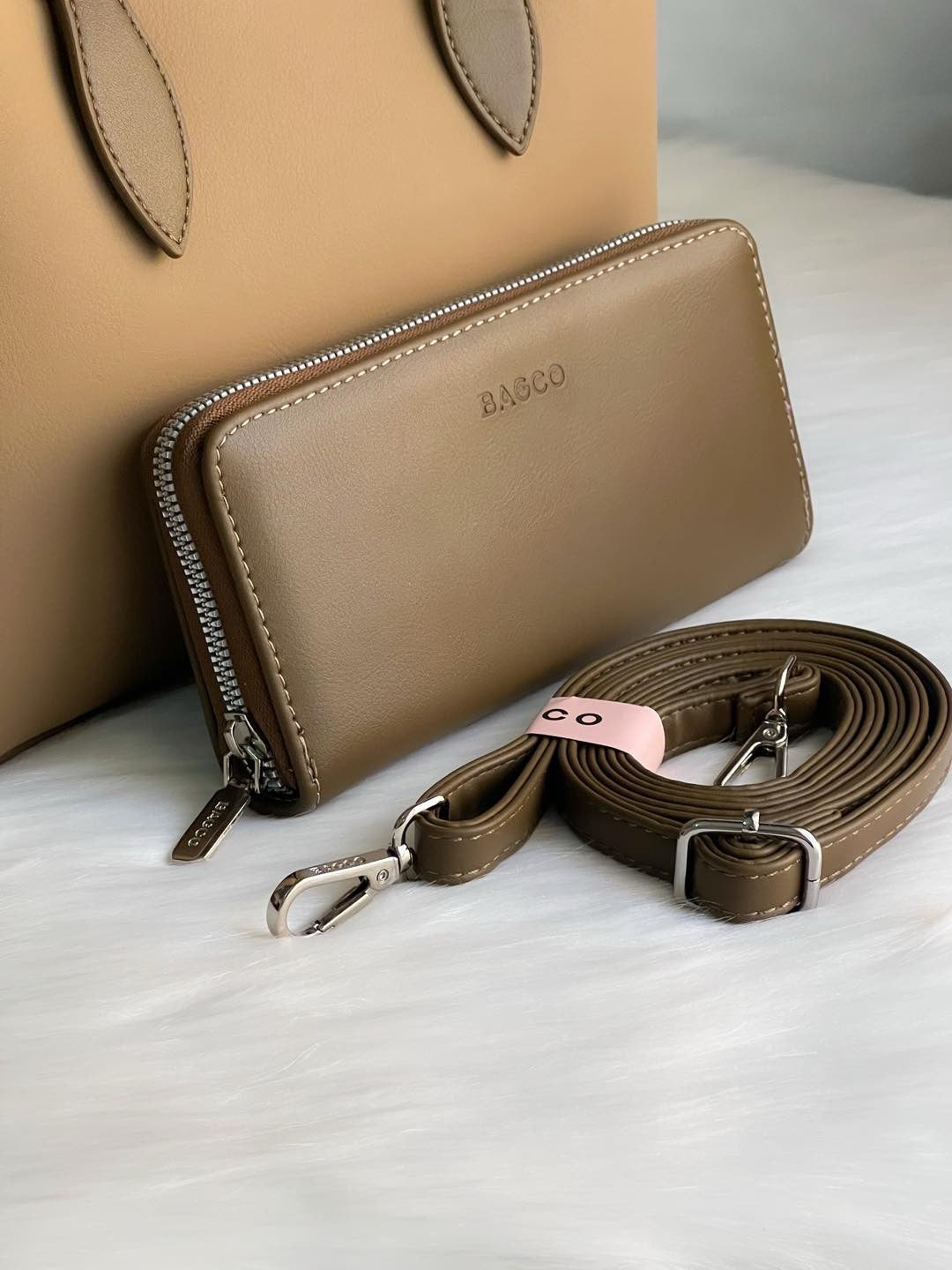 Sac à main femme Bagco – Élégance et praticit