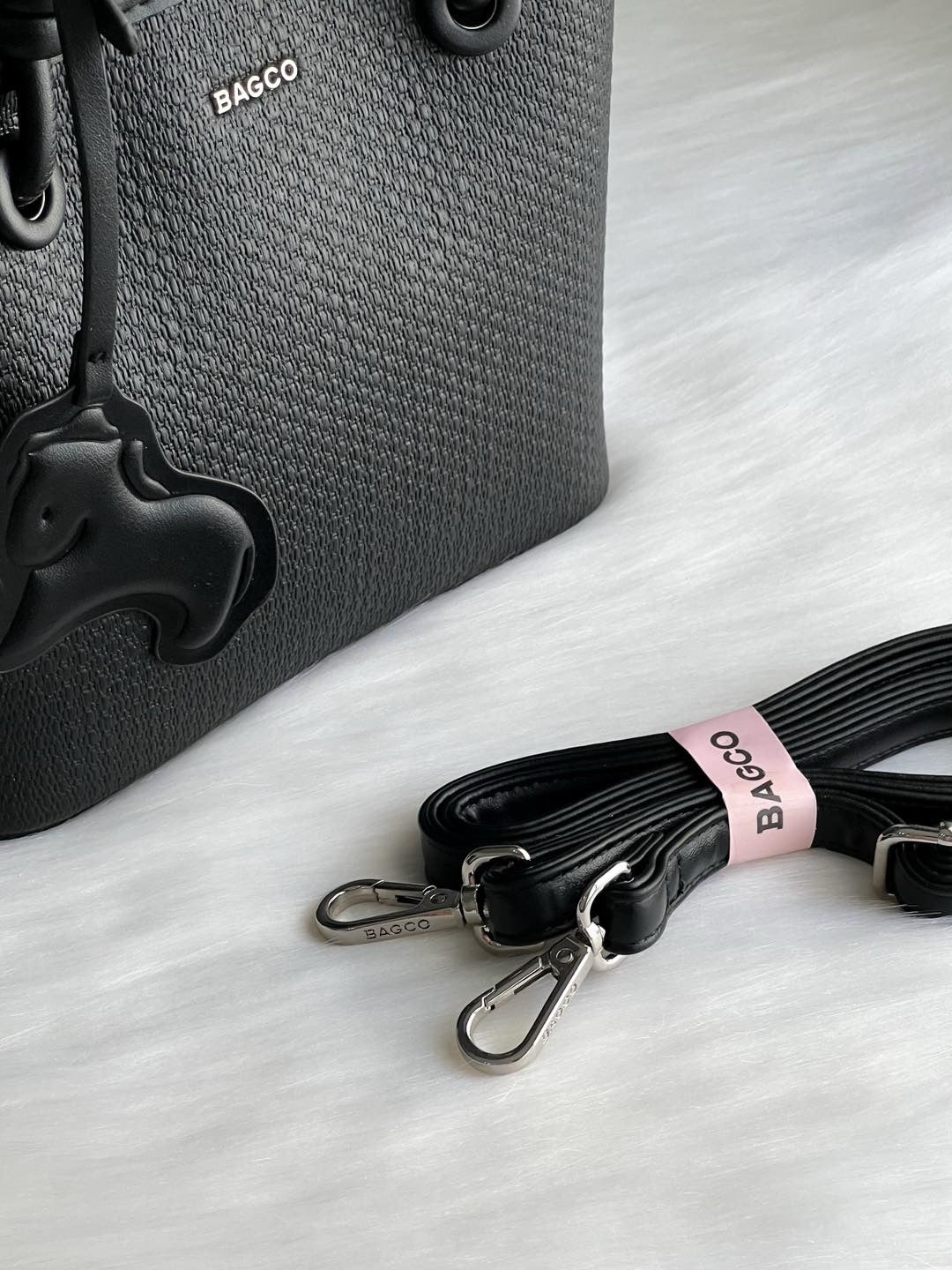 Sac à main BAGCO – Élégance douce