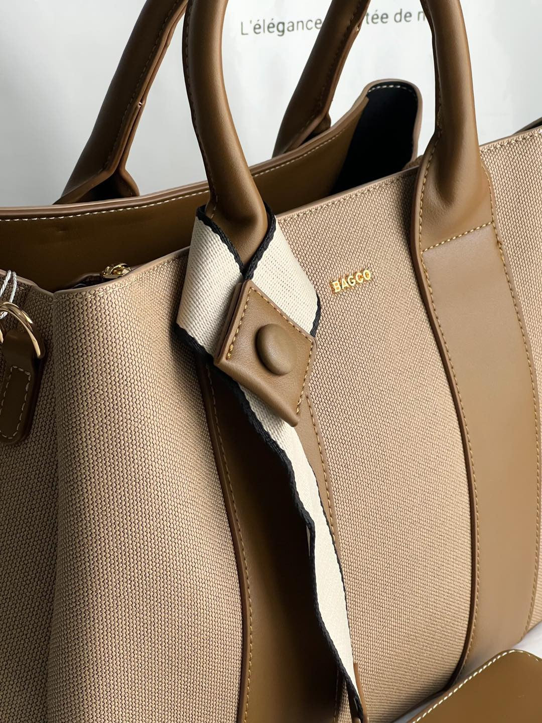 Sac BAGCO – Tote élégant en toile tissée et finitions cuir