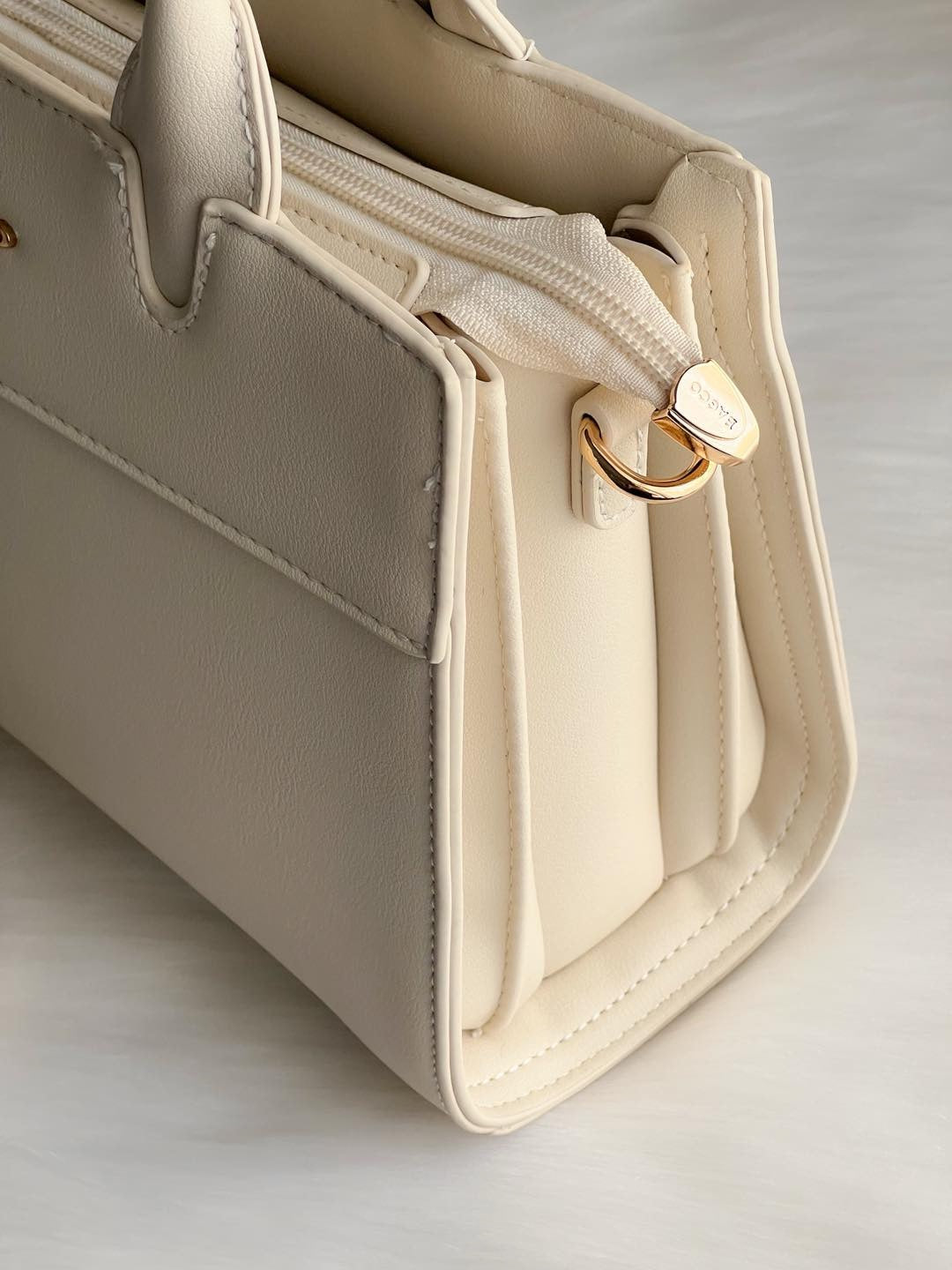Sac à main BAGCO – Élégance structurée