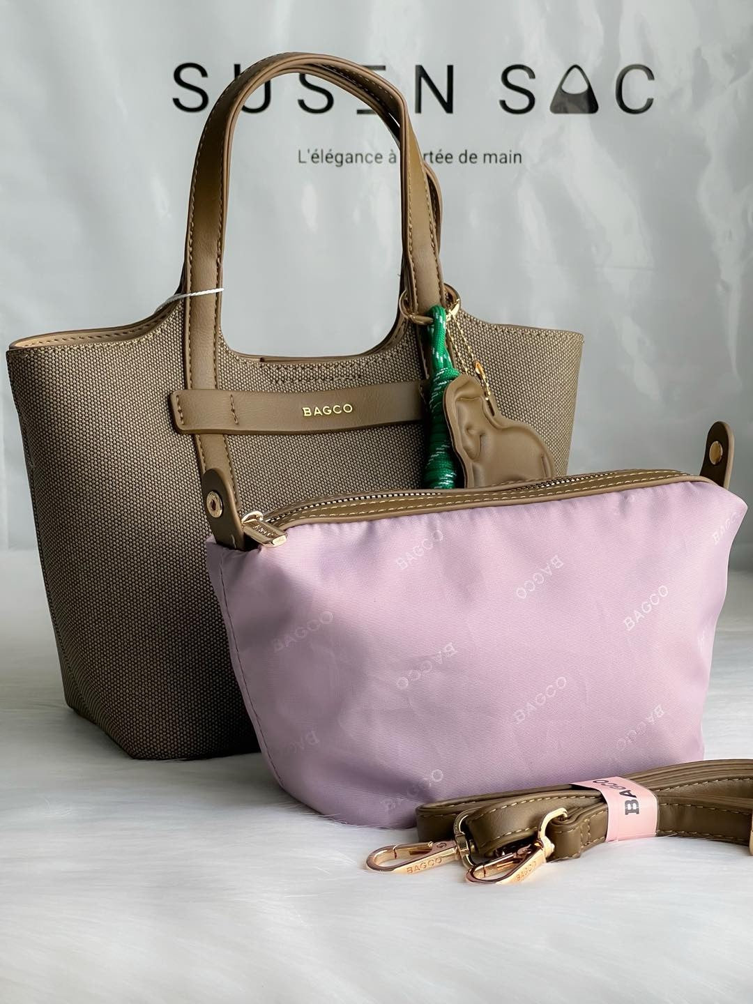 Sac à main BAGCO avec pochette – Élégance minimaliste