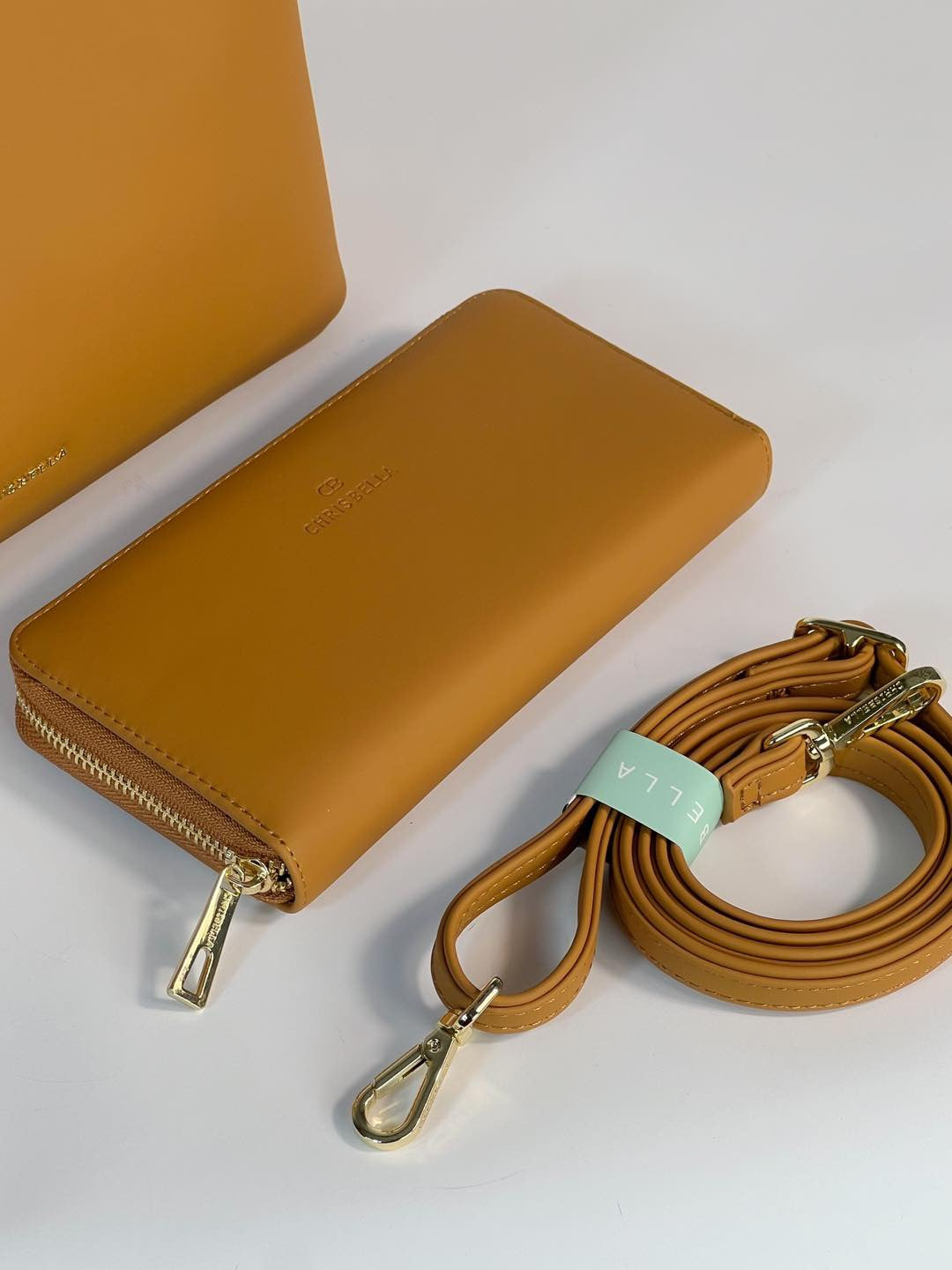 Sac à main Chrisbella avec pochette assortie – Élégance et praticité