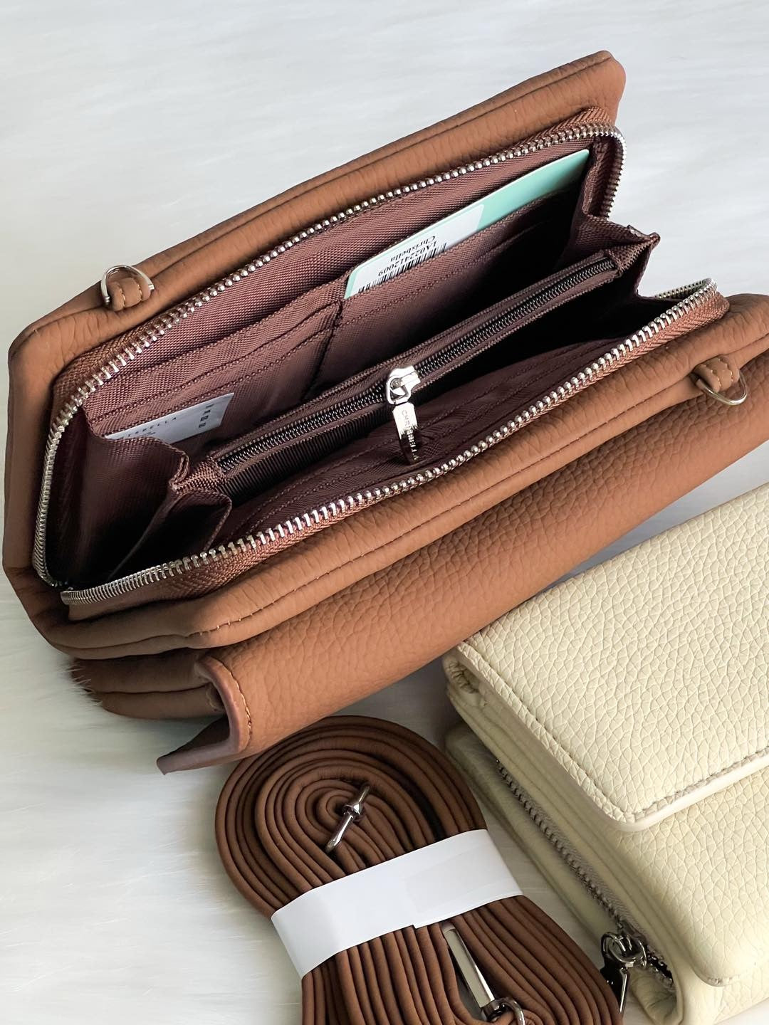 Chrisbella crossbody - Élégance et praticité réunies