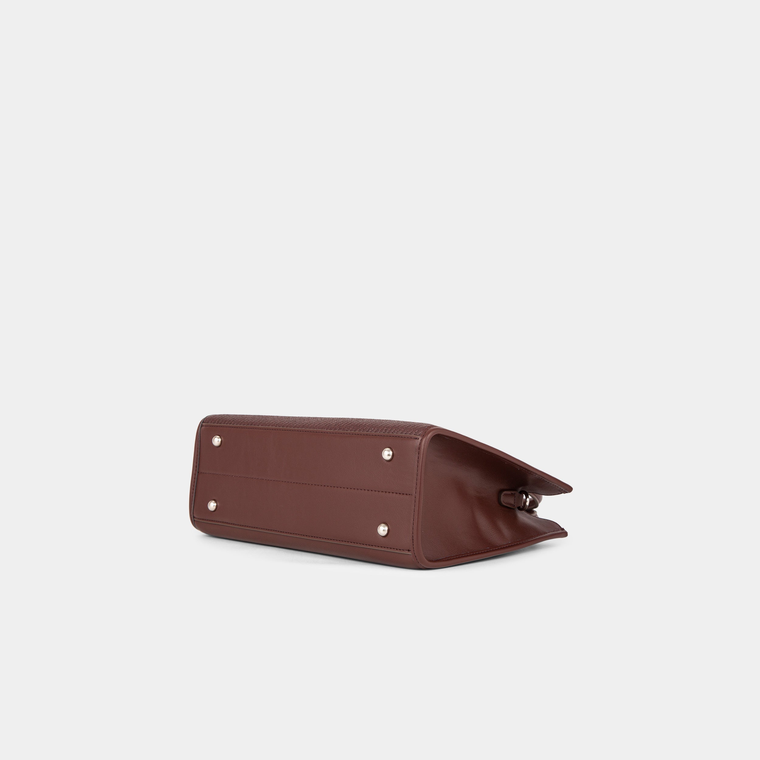 Sac à main BAGCO élégant avec pochette assortie