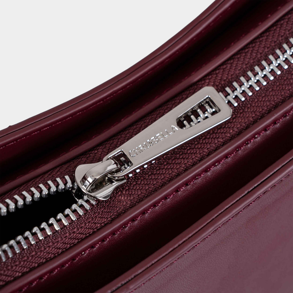 Sac à Main Élégant avec Pochette Chaîne Assortie