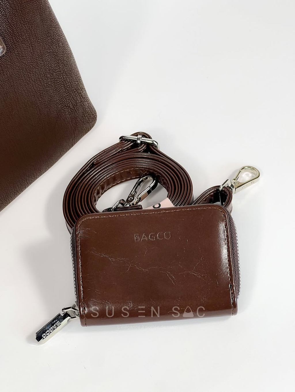 Sac à Main BAGCO Élégance Premium – Design Structuré avec Portefeuille Assorti