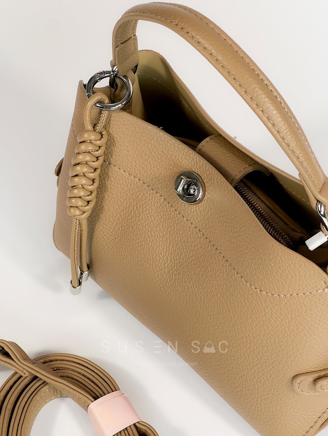 Sac à Main BAGCO – Élégance & Détails Raffinés