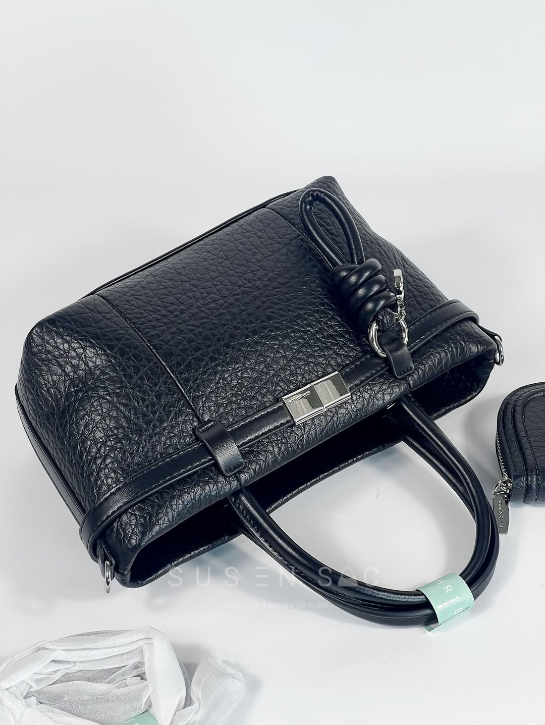 Sac CHRISBELLA – Raffinement Texturé & Élégance Structurée