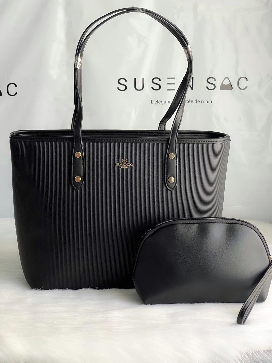 Sac à main BAGCO avec pochette – Élégance minimaliste et fonctionnalité au quotidien