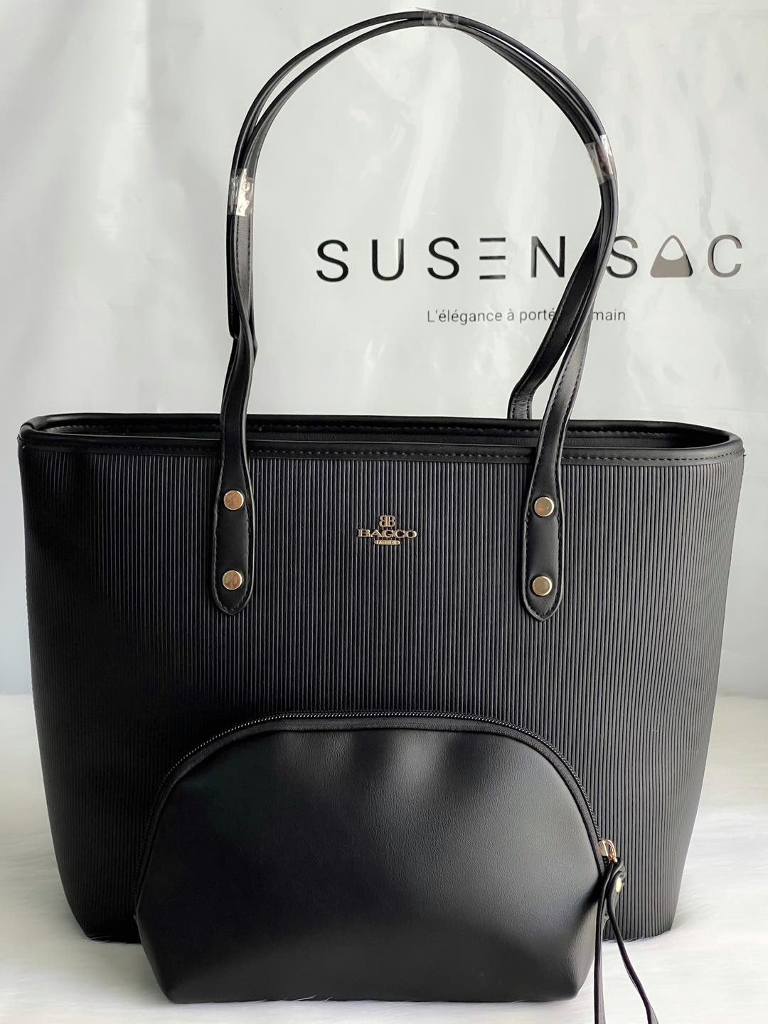 Sac à main BAGCO avec pochette – Élégance minimaliste et fonctionnalité au quotidien