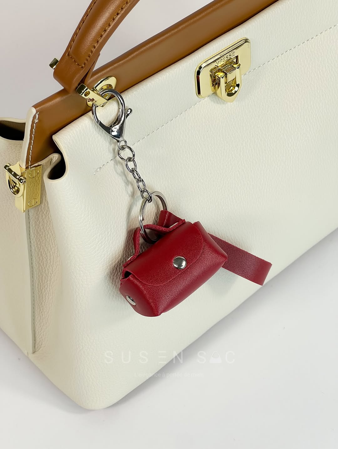 Mini Porte-Clé Sac Handmade – Accessoire Chic & Signature Élégante