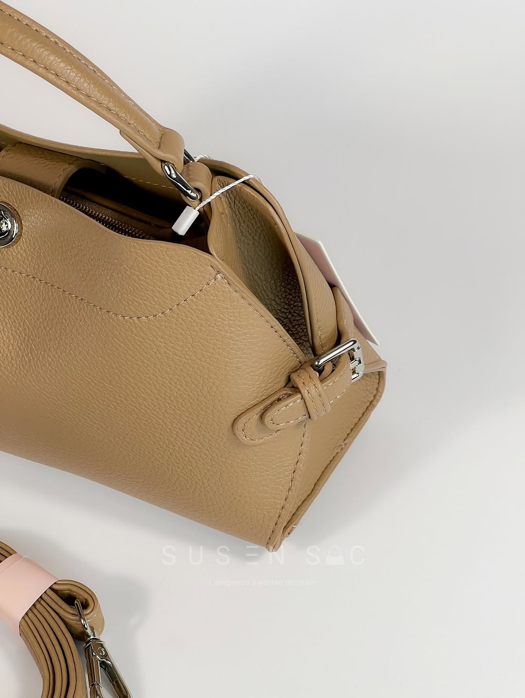 Sac à Main BAGCO – Élégance & Détails Raffinés