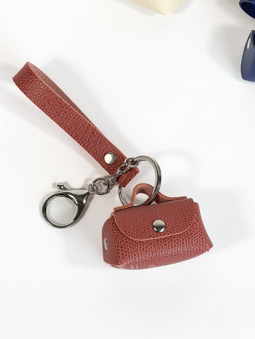 Mini Porte-Clé Sac Handmade – Accessoire Chic & Signature Élégante