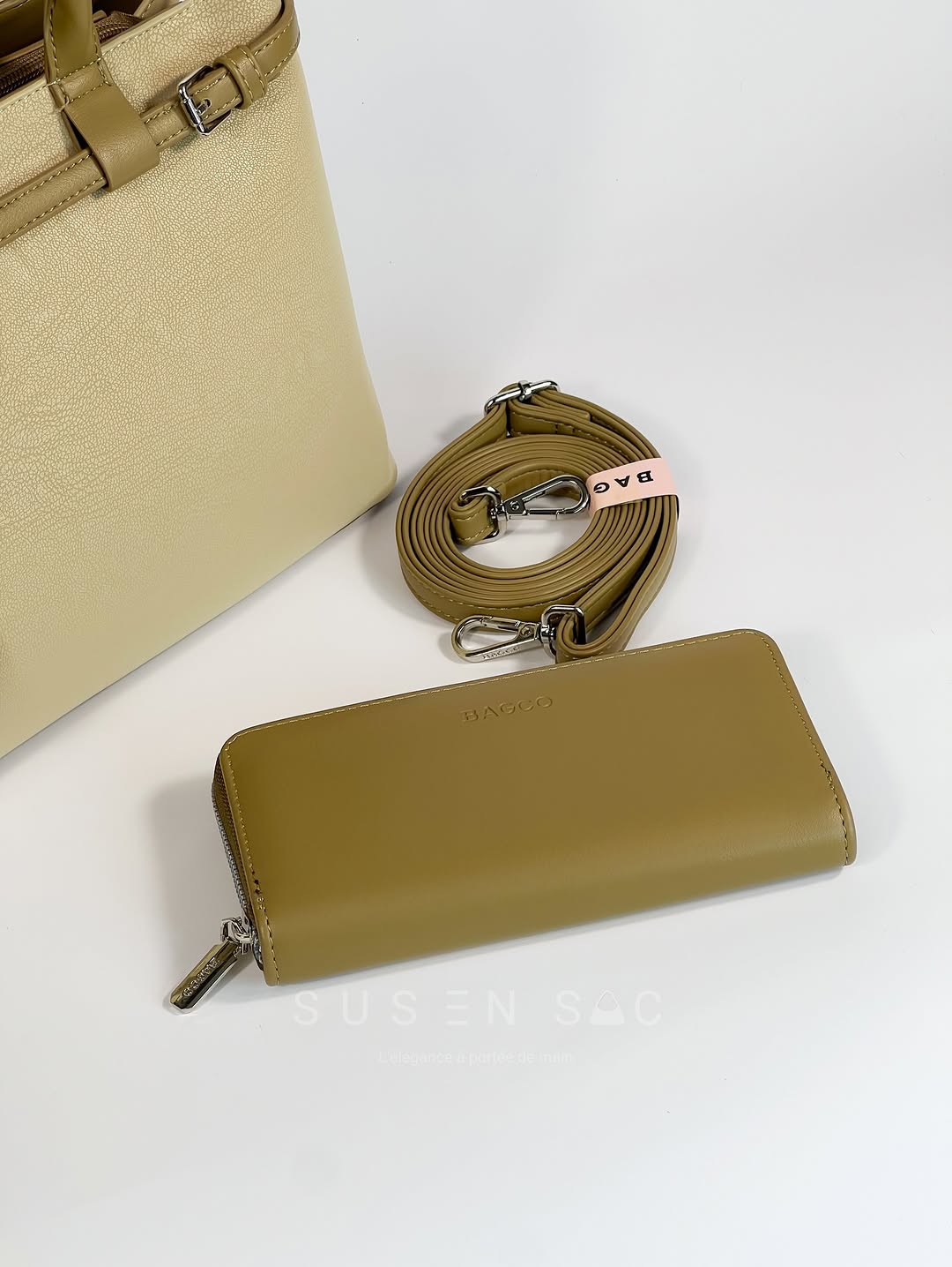 Sac à Main BAGCO Élégance Premium – Design Structuré avec Portefeuille Assorti