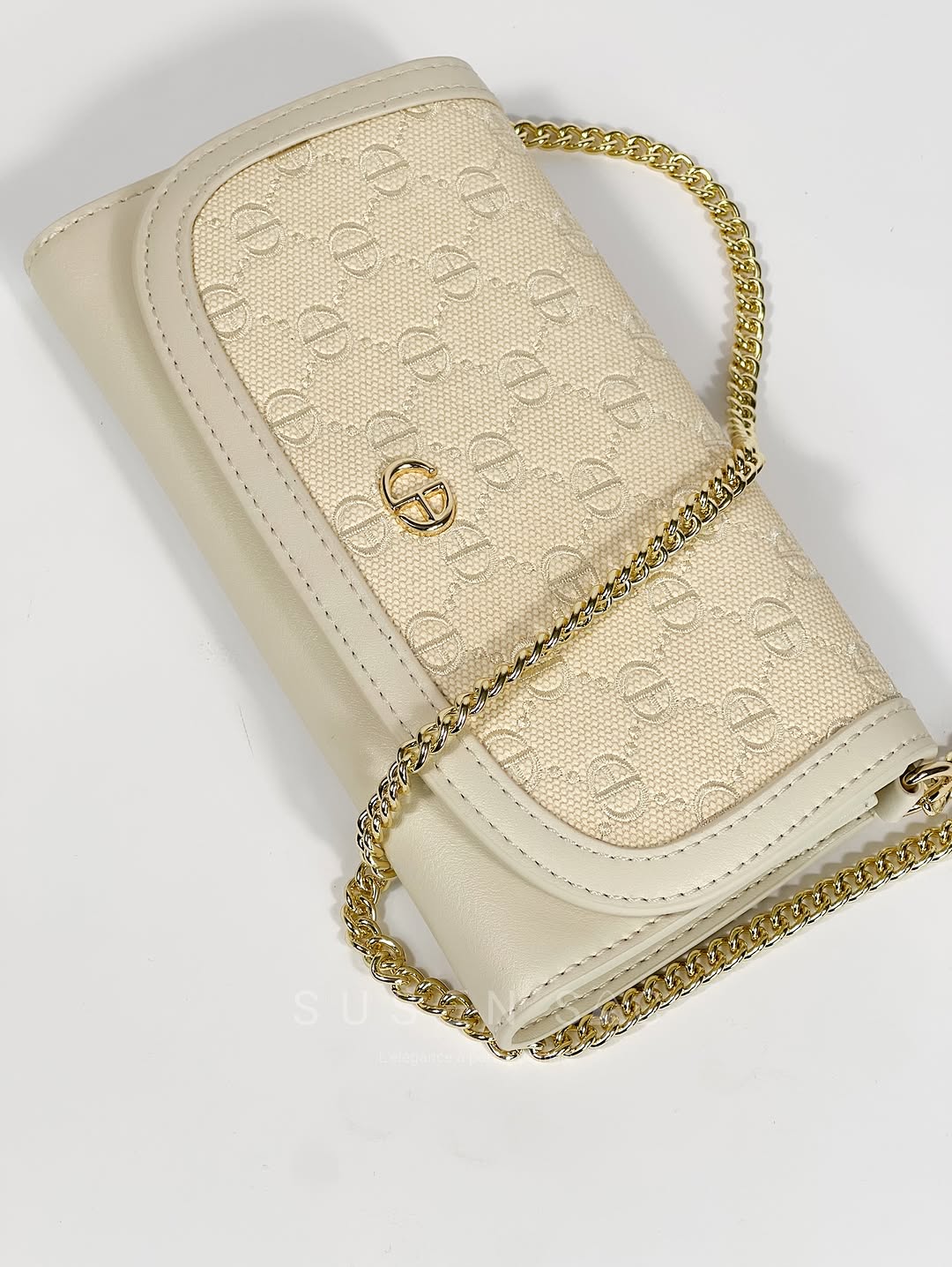 Sac Bandoulière Chrisbella Signature – Chaîne Élégante & Fermoir Raffiné