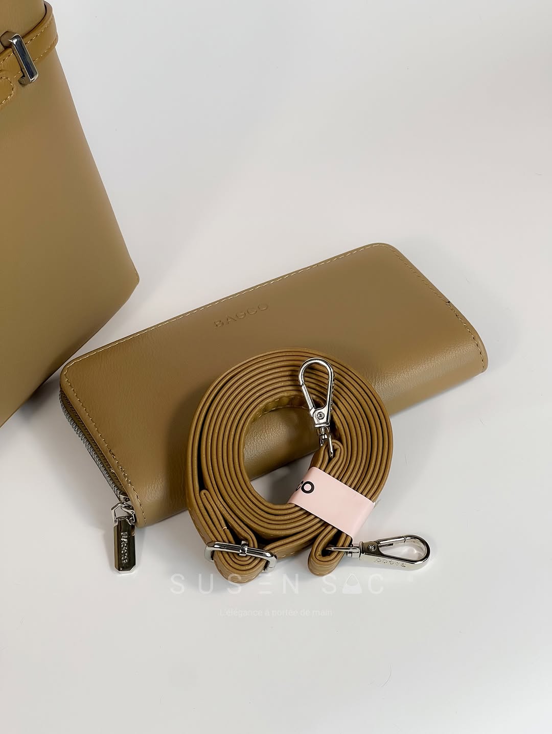 Sac à Main BAGCO Élégance Premium – Design Structuré avec Portefeuille Assorti