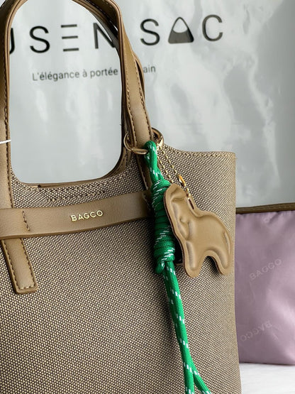 Sac à main BAGCO avec pochette – Élégance minimaliste