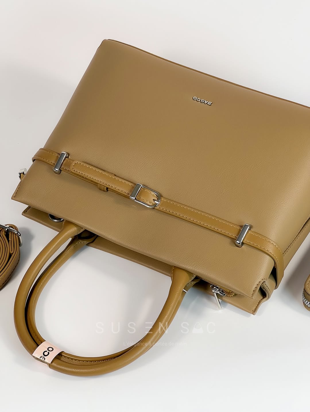 Sac à Main BAGCO Élégance Premium – Design Structuré avec Portefeuille Assorti