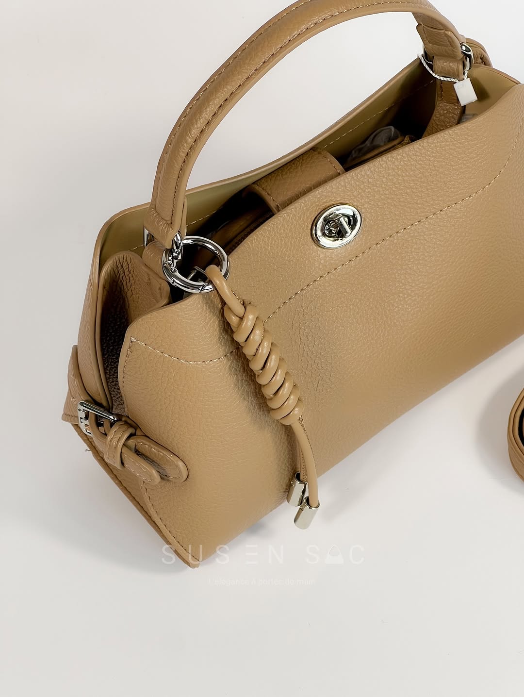 Sac à Main BAGCO – Élégance & Détails Raffinés