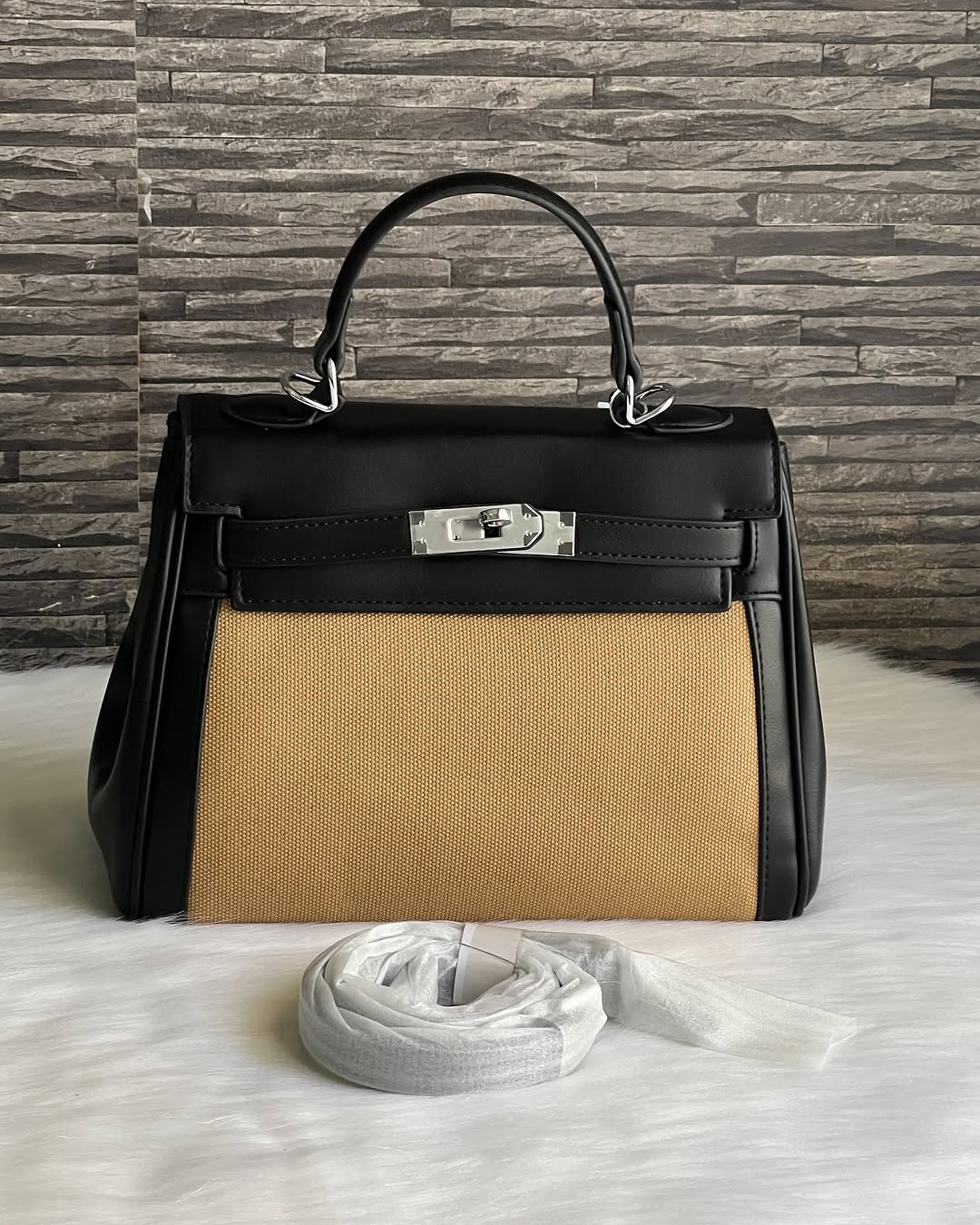 Petit sac à main – Élégance et praticité au quotidien