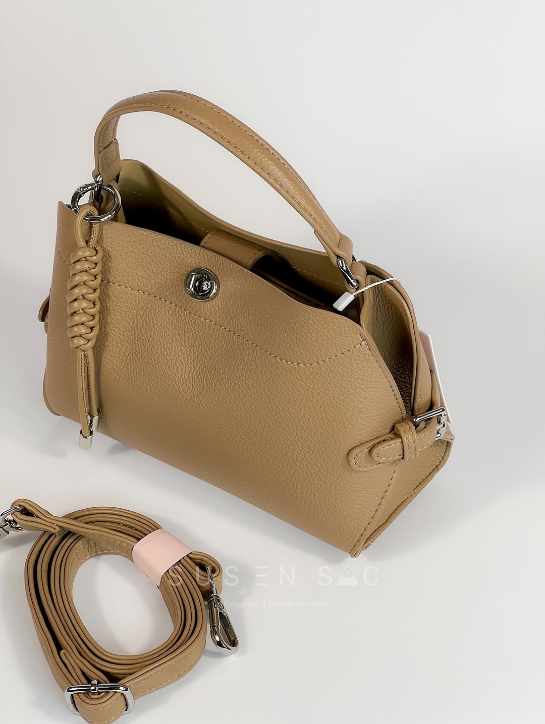 Sac à Main BAGCO – Élégance & Détails Raffinés