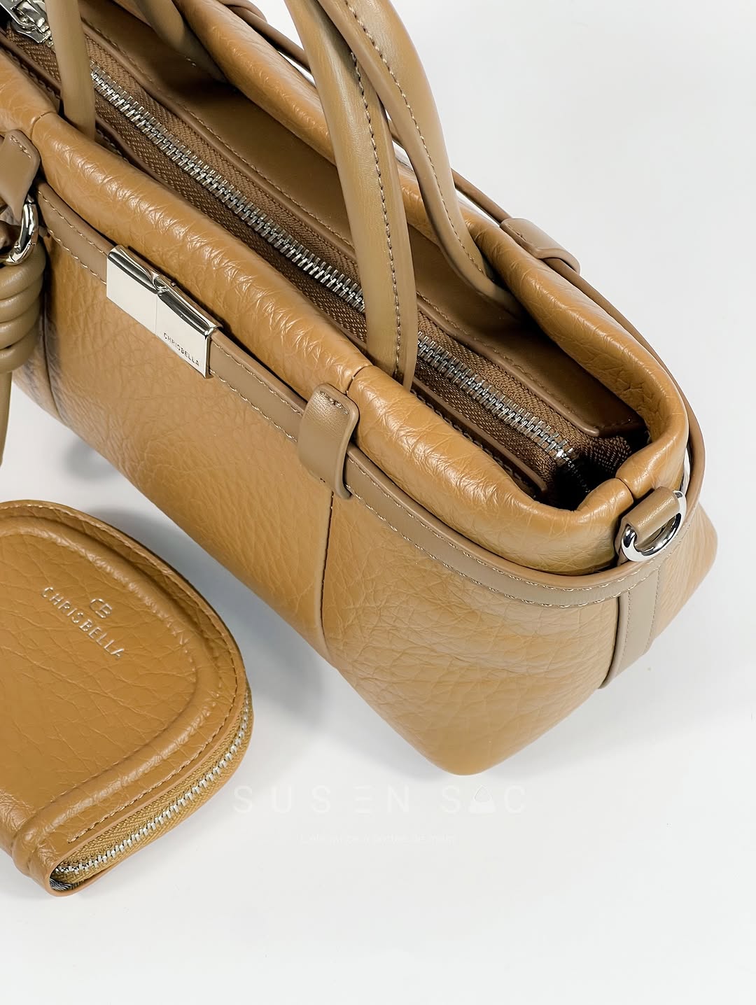 Sac CHRISBELLA – Raffinement Texturé & Élégance Structurée