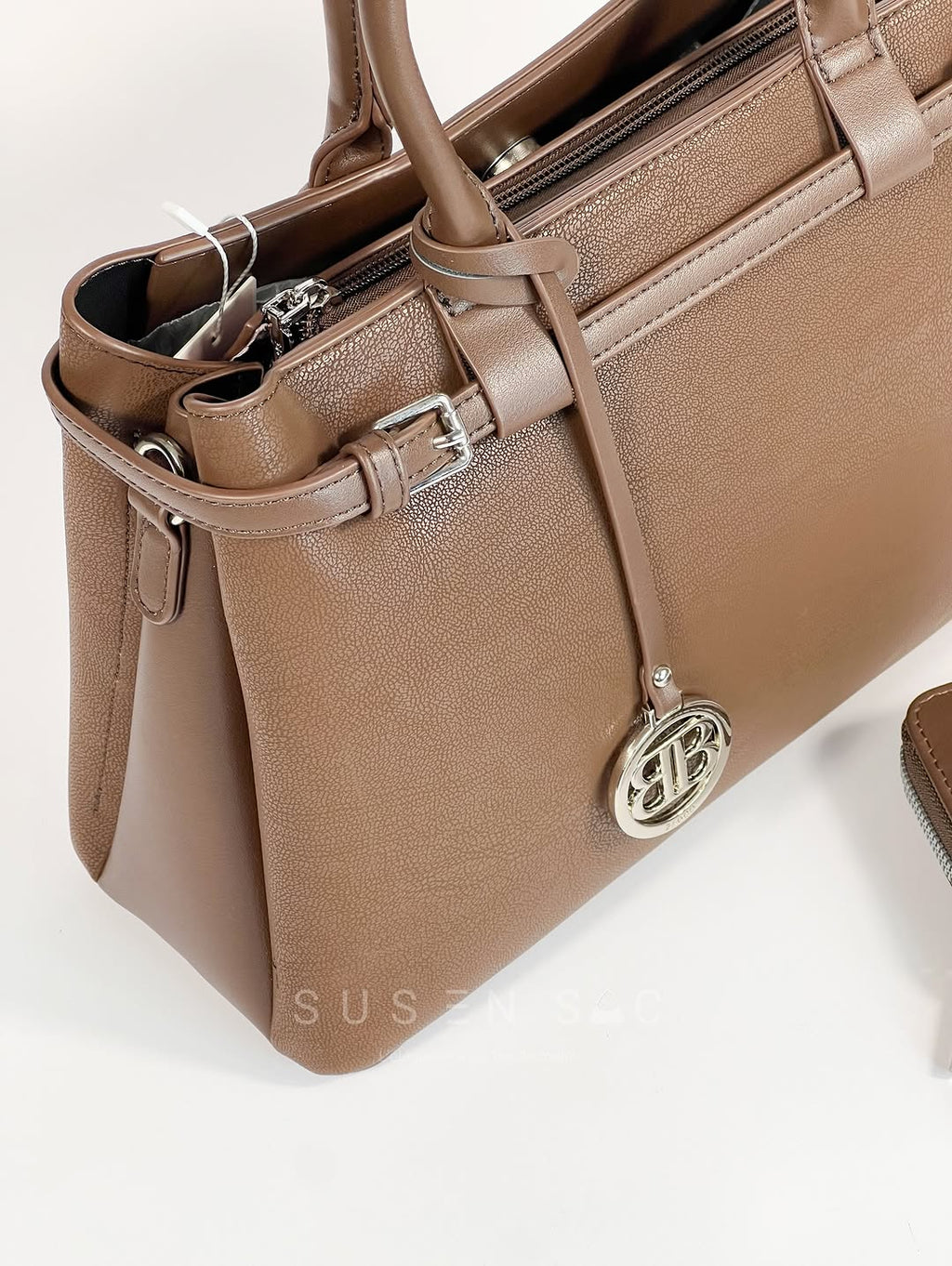 Sac à Main BAGCO Élégance Premium – Design Structuré avec Portefeuille Assorti